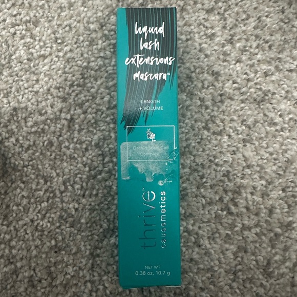 Thrive Causemetics Rich Black Mascara - Picture 1 of 2